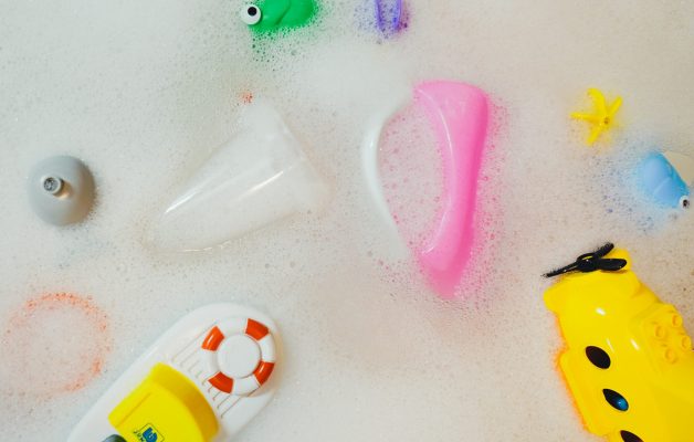 5 tips for boosting language at bath time